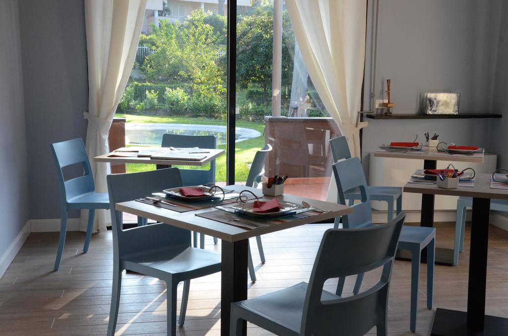 Marina dʼAndora B&B Dodici Lune المظهر الخارجي الصورة